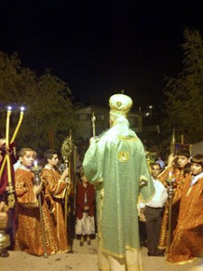 Ten thousand Greek faithful parade through Chomedey streets