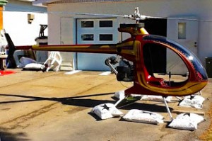 Laval pilot survives helicopter crash